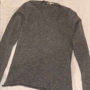 VINCE grey cashmere sweater